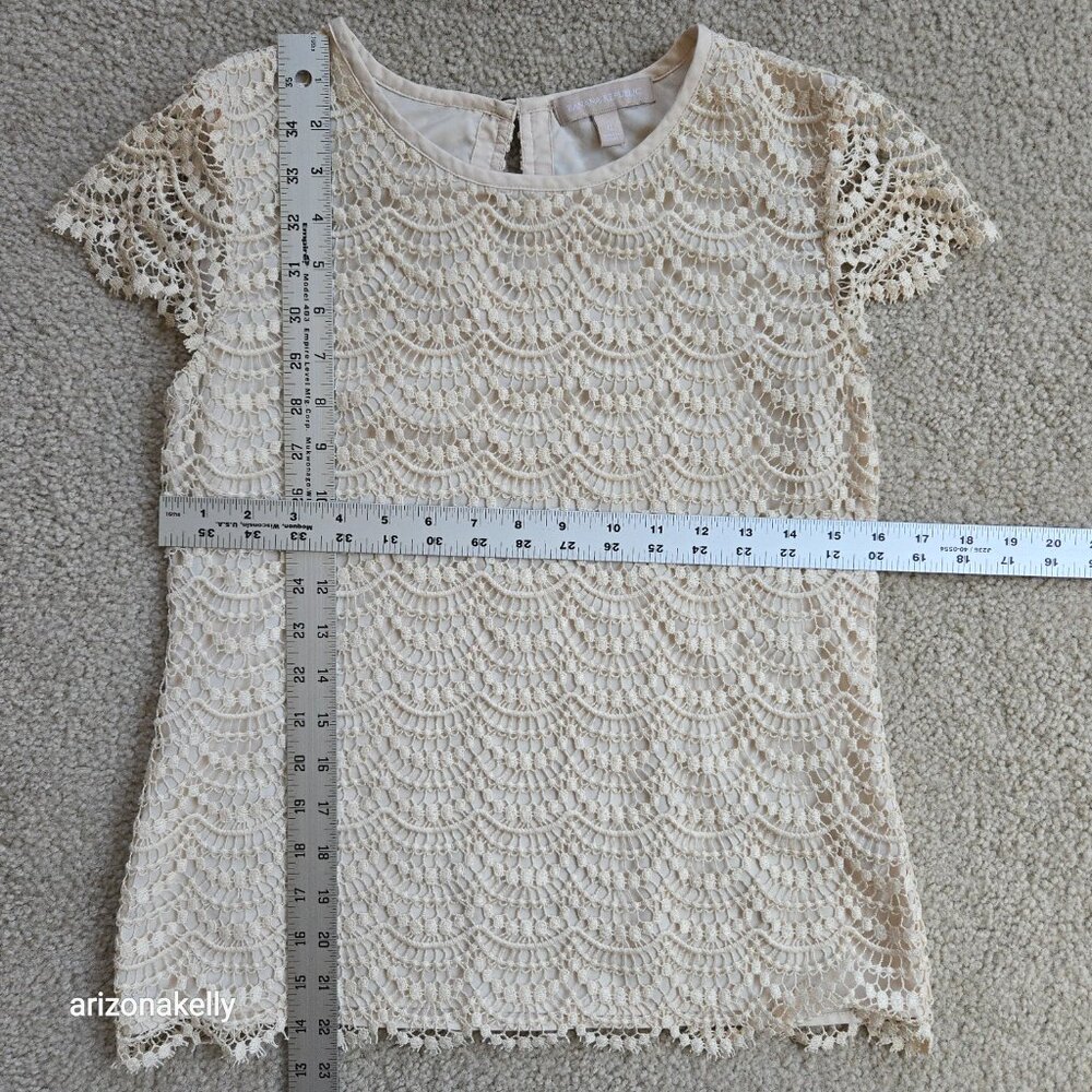 Banana Republic Scalloped Lace Top - Picture 3 of 8